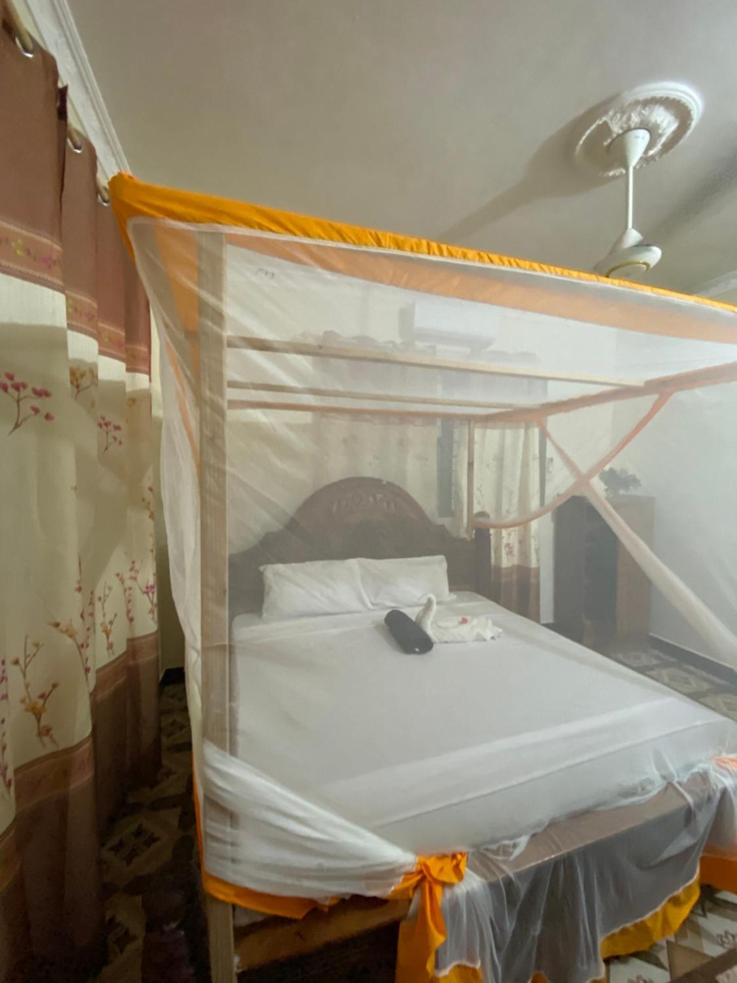 Falcon House Kendwa Bed & Breakfast Eksteriør bilde